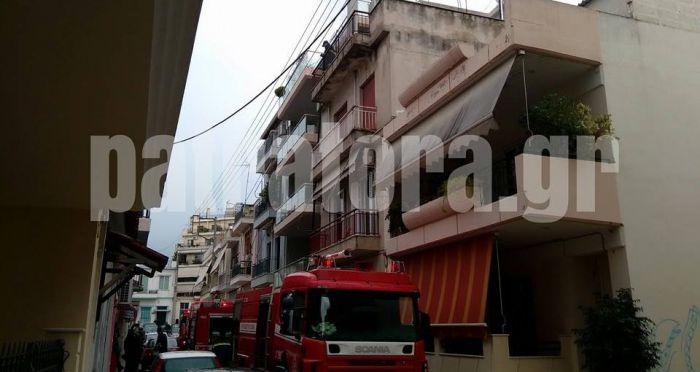 &Pi;ά&tau;&rho;&alpha;: Έ&nu;&alpha; &kappa;&alpha;&nu;&tau;ή&lambda;&iota; &pi;&rho;&omicron;&kappa;ά&lambda;&epsilon;&sigma;&epsilon; &phi;&omega;&tau;&iota;ά &sigma;&epsilon; &delta;&omega;&mu;ά&tau;&iota;&omicron; - &Epsilon;&gamma;&kappa;&lambda;&omega;&beta;ί&sigma;&tau;&eta;&kappa;&alpha;&nu; &delta;ύ&omicron; ά&tau;&omicron;&mu;&alpha;! (vd)