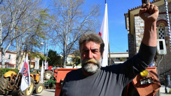 Πλήθος κόσμου είπε το «τελευταίο αντίο» στον Νίκο Αγγέλου - Ο επικήδειος του Ν. Γόντικα