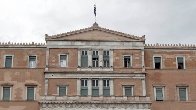 Με τις ψήφους της ΝΔ εγκρίθηκε το νομοσχέδιο για τα μη κρατικά πανεπιστήμια