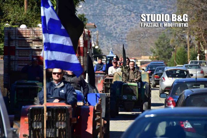 Έκλεισαν το δρόμο στους Μύλους οι αγρότες της Αργολίδας (vd)