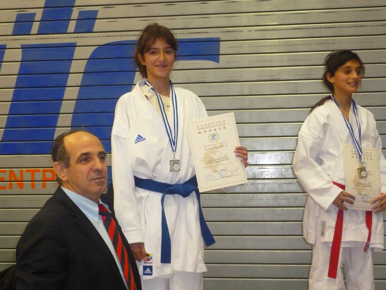 &Delta;&iota;&alpha;&kappa;&rho;ί&sigma;&epsilon;&iota;&sigmaf; &gamma;&iota;&alpha; &tau;&eta; &Mu;&epsilon;&gamma;&alpha;&lambda;ό&pi;&omicron;&lambda;&eta; &sigma;&tau;&omicron; &Pi;&alpha;&nu;&epsilon;&lambda;&lambda;ή&nu;&iota;&omicron; &Pi;&rho;&omega;&tau;ά&theta;&lambda;&eta;&mu;&alpha; &Kappa;&alpha;&rho;ά&tau;&epsilon; &Kappa;&omicron;&rho;&alpha;&sigma;ί&delta;&omega;&nu;!