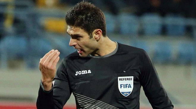 &Mu;&epsilon; &tau;&iota; &beta;&alpha;&theta;&mu;ό &pi;&alpha;&rho;&alpha;&pi;έ&mu;&pi;&epsilon;&tau;&alpha;&iota; &omicron; &Sigma;&pi;ά&theta;&alpha;&sigmaf;!