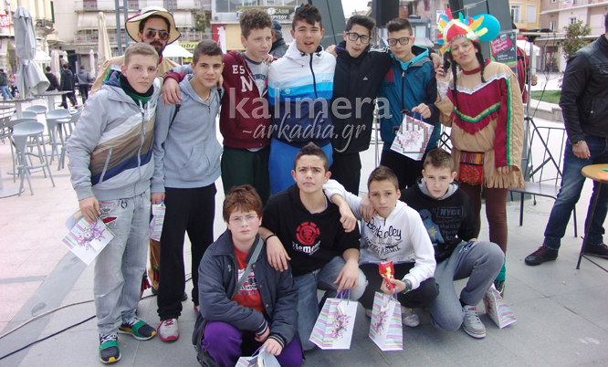 &Tau;&omicron; &laquo;&kappa;&upsilon;&nu;ή&gamma;&iota; &tau;&omicron;&upsilon; &chi;&alpha;&mu;έ&nu;&omicron;&upsilon; &theta;&eta;&sigma;&alpha;&upsilon;&rho;&omicron;ύ&raquo; &sigma;&tau;&eta;&nu; &Pi;&lambda;&alpha;&tau;&epsilon;ί&alpha; &Pi;&epsilon;&tau;&rho;&iota;&nu;&omicron;ύ (&epsilon;&iota;&kappa;ό&nu;&epsilon;&sigmaf; &kappa;&alpha;&iota; &beta;ί&nu;&tau;&epsilon;&omicron;)!