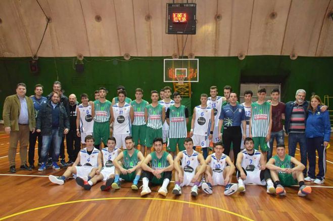 &Epsilon;&phi;&eta;&beta;&iota;&kappa;ό &mu;&pi;ά&sigma;&kappa;&epsilon;&tau; | &Pi;&rho;&omega;&tau;&alpha;&theta;&lambda;&eta;&tau;ή&sigmaf; &omicron; &Pi;&epsilon;&lambda;&alpha;&sigma;&gamma;ό&sigmaf; &sigma;&tau;&eta;&nu; &Epsilon;&Kappa;&Alpha;&Sigma;&Kappa;&Epsilon;&Nu;&Omicron;&Pi;!