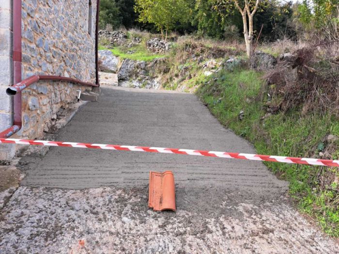 ﻿Τσιμεντοστρώσεις σε χωριά | Τζιούμης: «Βελτιώνουμε τις υποδομές σε όλη την επικράτεια του Δήμου Τρίπολης» (εικόνες)