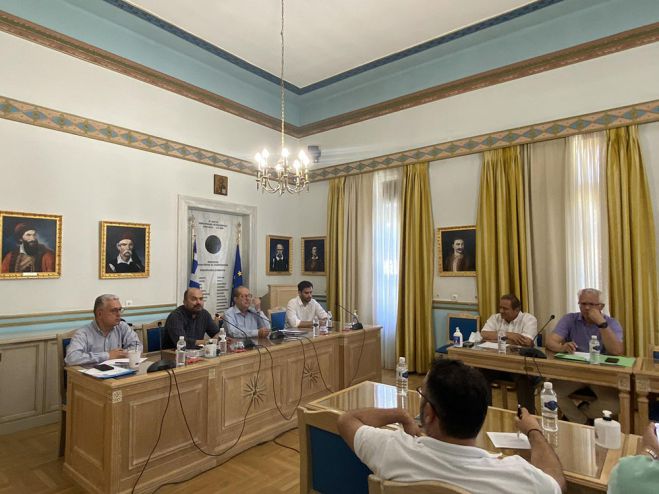 Έ&rho;&chi;&epsilon;&tau;&alpha;&iota; &sigma;&tau;&eta;&nu; &Tau;&rho;ί&pi;&omicron;&lambda;&eta; &omicron; &Beta;&omicron;&rho;ί&delta;&eta;&sigmaf;!