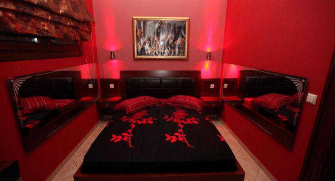 &Eta;&lambda;&epsilon;ί&alpha; | Ά&nu;&delta;&rho;&alpha;&sigmaf; &kappa;&alpha;&tau;έ&theta;&epsilon;&sigma;&epsilon; &delta;&iota;&kappa;&alpha;&iota;&omicron;&lambda;&omicron;&gamma;&eta;&tau;&iota;&kappa;ά &gamma;&iota;&alpha; &nu;&alpha; &gamma;ί&nu;&epsilon;&iota; &iota;&epsilon;&rho;ό&delta;&omicron;&upsilon;&lambda;&omicron;&sigmaf;!