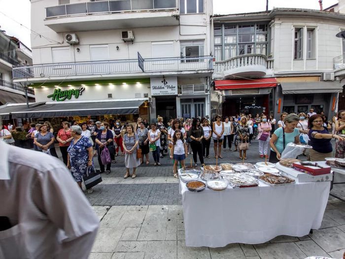 Η γιορτή του Αγίου Φανουρίου στο Ναό Νεομάρτυρος Παύλου στην Τρίπολη