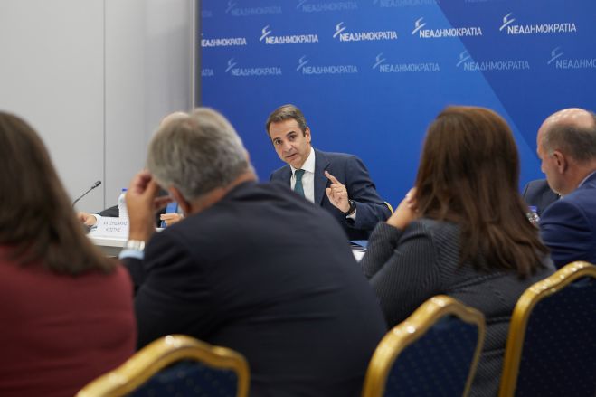 &Tau;&omicron;&nu; &Delta;&epsilon;&kappa;έ&mu;&beta;&rho;&iota;&omicron; &tau;&omicron; &Sigma;&upsilon;&nu;έ&delta;&rho;&iota;&omicron; &tau;&eta;&sigmaf; &Nu;&Delta;! (vd)