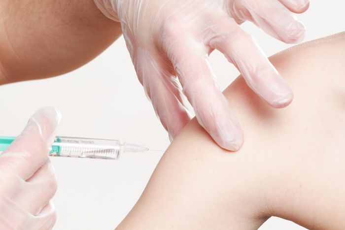 Ανοιχτό το ενδεχόμενο για υποχρεωτικό εμβολιασμό κατά της ιλαράς