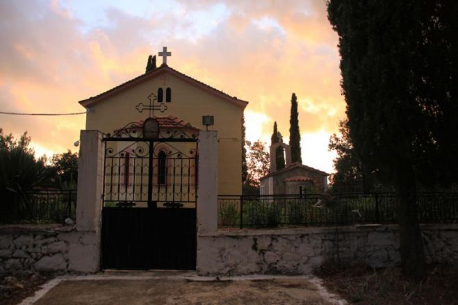 &Mu;&epsilon; &tau;&omicron; &Kappa;&Tau;&Epsilon;&Lambda; &Alpha;&rho;&kappa;&alpha;&delta;ί&alpha;&sigmaf; &sigma;&tau;&eta; &Mu;&omicron;&nu;ή &Kappa;&alpha;&lambda;&tau;&epsilon;&zeta;ώ&nu; &gamma;&iota;&alpha; &tau;&omicron; &Tau;&rho;&omicron;&pi;ά&rho;&iota;&omicron; &tau;&eta;&sigmaf; &Kappa;&alpha;&sigma;&sigma;&iota;&alpha;&nu;ή&sigmaf;