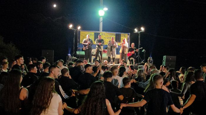 &Tau;&omicron; &xi;&eta;&mu;έ&rho;&omega;&sigma;&alpha;&nu; &kappa;&alpha;&iota; &phi;έ&tau;&omicron;&sigmaf; &sigma;&tau;&omicron; &mu;&epsilon;&gamma;ά&lambda;&omicron; &laquo;&Pi;&alpha;&nu;&eta;&gamma;ύ&rho;&iota; &tau;&omicron;&upsilon; &Pi;&rho;&omicron;&phi;ή&tau;&eta; &Eta;&lambda;ί&alpha;&raquo; &sigma;&tau;&alpha; &Mu;&alpha;&lambda;&lambda;&omega;&tau;ά &Mu;&epsilon;&gamma;&alpha;&lambda;ό&pi;&omicron;&lambda;&eta;&sigmaf;! (&epsilon;&iota;&kappa;ό&nu;&epsilon;&sigmaf; - &beta;ί&nu;&tau;&epsilon;&omicron;)