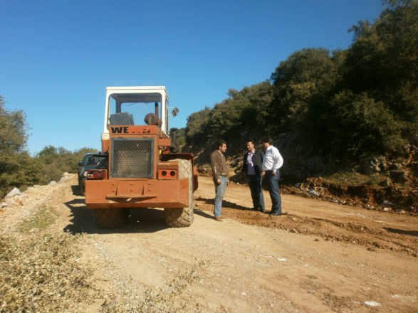 &laquo;&Beta;&alpha;&lambda;&tau;&epsilon;&sigma;&iota;&nu;ί&kappa;&omicron; - &Alpha;&mu;&upsilon;&gamma;&delta;&alpha;&lambda;&iota;ά - &Kappa;&upsilon;&rho;ά&sigmaf; &Gamma;&epsilon;&phi;ύ&rho;&iota;&raquo; - &Epsilon;&rho;&gamma;&alpha;&sigma;ί&epsilon;&sigmaf; &sigma;&tau;&omicron; &delta;&rho;ό&mu;&omicron; &pi;&omicron;&upsilon; &epsilon;&nu;ώ&nu;&epsilon;&iota; &tau;&omicron; &Mu;&alpha;ί&nu;&alpha;&lambda;&omicron; &mu;&epsilon; &tau;&eta; &lambda;ί&mu;&nu;&eta; &tau;&omicron;&upsilon; &Lambda;ά&delta;&omega;&nu;&alpha;