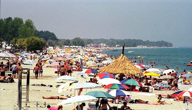 &laquo;&Tau;&omicron;&upsilon;&rho;&iota;&sigma;&mu;ό&sigmaf; &gamma;&iota;&alpha; Ό&lambda;&omicron;&upsilon;&sigmaf;&raquo; - &Pi;&omicron;&iota;&omicron;&iota; &epsilon;&rho;&gamma;&alpha;&zeta;ό&mu;&epsilon;&nu;&omicron;&iota; &kappa;&alpha;&iota; &sigma;&upsilon;&nu;&tau;&alpha;&xi;&iota;&omicron;ύ&chi;&omicron;&iota; &delta;&iota;&kappa;&alpha;&iota;&omicron;ύ&nu;&tau;&alpha;&iota; &phi;&theta;&eta;&nu;έ&sigmaf; &delta;&iota;&alpha;&kappa;&omicron;&pi;έ&sigmaf; &sigma;&tau;&eta;&nu; &Alpha;&rho;&kappa;&alpha;&delta;ί&alpha;!