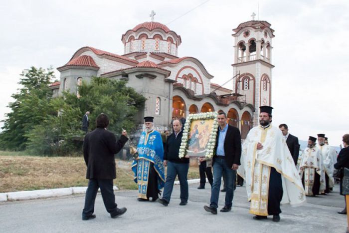 Τρίπολη | Γιορτάζει ο Κοιμητηριακός Ναός της Αγίας Τρίαδας