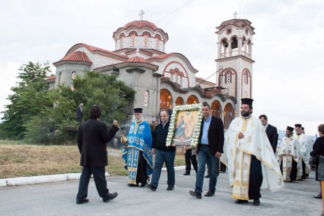 Τρίπολη | Γιορτάζει ο Κοιμητηριακός Ναός της Αγίας Τρίαδας