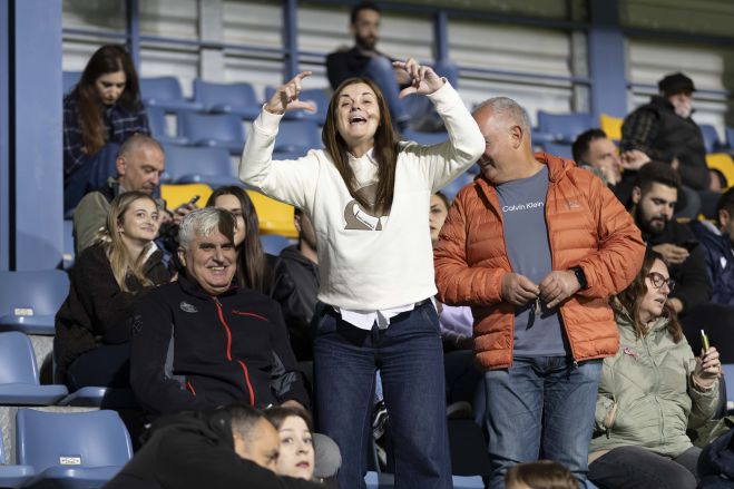 &Omicron; ASTERAS AKTOR &sigma;&tau;έ&lambda;&nu;&epsilon;&iota; &mu;ή&nu;&upsilon;&mu;&alpha; &zeta;&omega;ή&sigmaf; &kappa;&alpha;&iota; &epsilon;&lambda;&pi;ί&delta;&alpha;&sigmaf;! (vd)