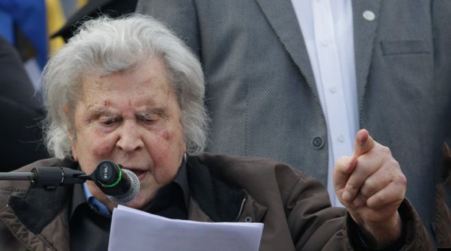 Συγκλονιστικός ο Μίκης: &quot;Δεν θα δώσουμε ποτέ το όνομα Μακεδονία&quot; (vd)