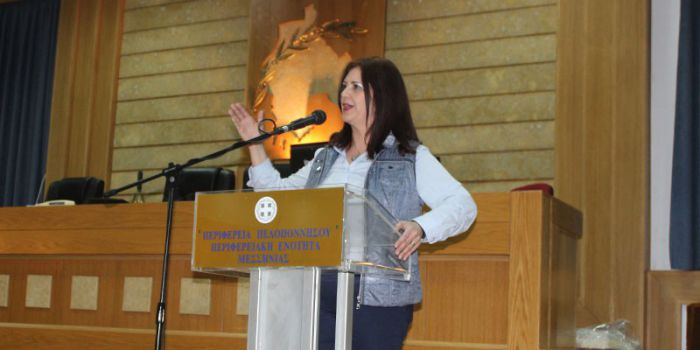 Για πολιτική μικροψυχία κατηγορεί η Νικολάκου τον Νίκα