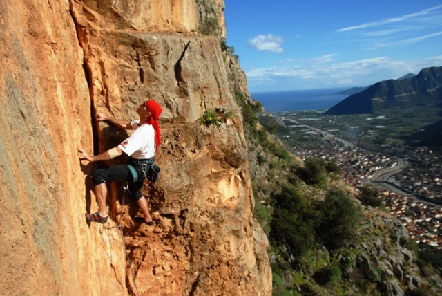 &Nu;έ&epsilon;&sigmaf; &alpha;&nu;&alpha;&rho;&rho;&iota;&chi;&eta;&tau;&iota;&kappa;έ&sigmaf; &delta;&iota;&alpha;&delta;&rho;&omicron;&mu;έ&sigmaf; &sigma;&tau;&omicron; &Lambda;&epsilon;&omega;&nu;ί&delta;&iota;&omicron; &alpha;&pi;ό &tau;&omicron;&upsilon;&sigmaf; &alpha;&delta;&epsilon;&lambda;&phi;&omicron;ύ&sigmaf; Remy! (vd)