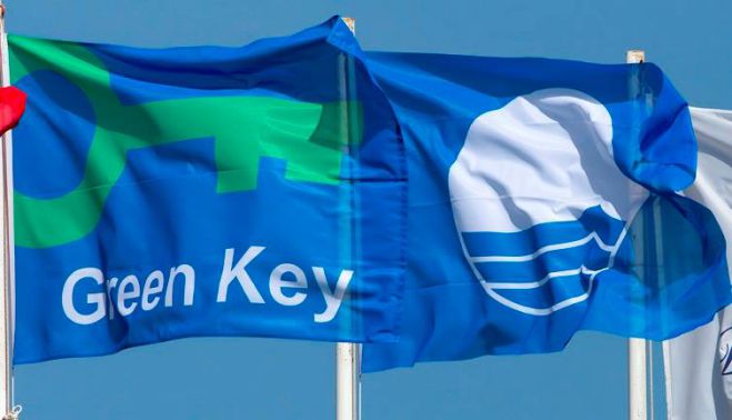 Καμία «Γαλάζια Σημαία» για παραλία της Αρκαδίας! – Ποιες βραβεύτηκαν στην Πελοπόννησο