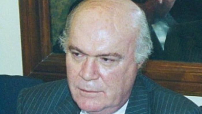 "Έ&phi;&upsilon;&gamma;&epsilon;" &alpha;&pi;ό &tau;&eta; &zeta;&omega;ή &omicron; &pi;&rho;ώ&eta;&nu; &beta;&omicron;&upsilon;&lambda;&epsilon;&upsilon;&tau;ή&sigmaf; &tau;&eta;&sigmaf; &Nu;έ&alpha;&sigmaf; &Delta;&eta;&mu;&omicron;&kappa;&rho;&alpha;&tau;ί&alpha;&sigmaf;, &Sigma;&omega;&tau;ή&rho;&eta;&sigmaf; &Pi;&alpha;&pi;&alpha;&pi;&omicron;&lambda;ί&tau;&eta;&sigmaf;