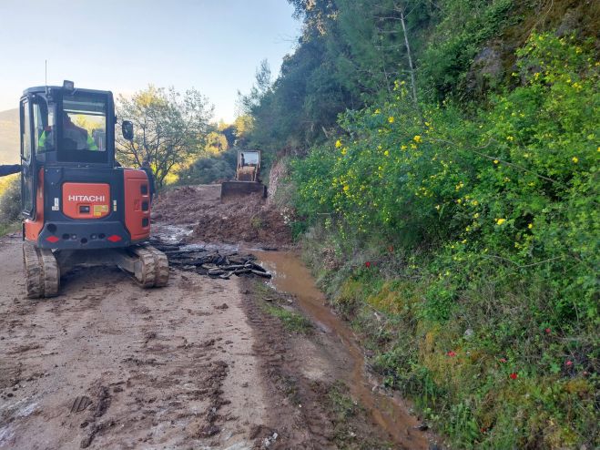 &Gamma;&omicron;&rho;&tau;&upsilon;&nu;ί&alpha; | &Mu;&eta;&chi;&alpha;&nu;ή&mu;&alpha;&tau;&alpha; &delta;&omicron;ύ&lambda;&epsilon;&psi;&alpha;&nu; &tau;&eta;&nu; &Mu;&epsilon;&gamma;ά&lambda;&eta; &Tau;&rho;ί&tau;&eta; &gamma;&iota;&alpha; &nu;&alpha; &alpha;&pi;&omicron;&kappa;&alpha;&tau;&alpha;&sigma;&tau;ή&sigma;&omicron;&upsilon;&nu; &tau;&eta;&nu; &kappa;&alpha;&theta;ί&zeta;&eta;&sigma;&eta; &sigma;&tau;&omicron; &delta;&rho;ό&mu;&omicron; &alpha;&pi;ό &Tau;&omicron;&upsilon;&mu;&pi;ί&tau;&sigma;&iota; &pi;&rho;&omicron;&sigmaf; &Rho;ά&chi;&epsilon;&sigmaf; (vd)