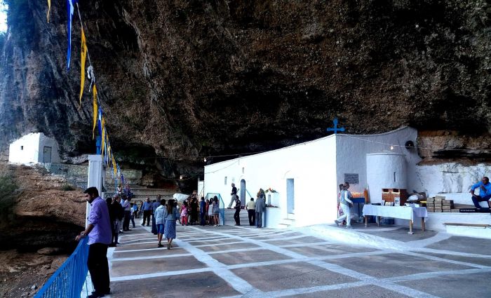 Χώρα Γορτυνίας | Γιορτάζει το Μοναστήρι Τιμίας Ζώνης της Παναγίας - Ζωνάρια!
