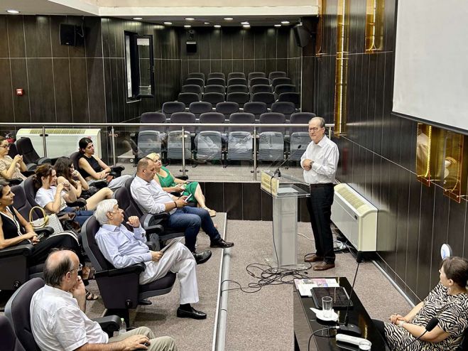 &Nu;ί&kappa;&alpha;&sigmaf; &alpha;&pi;ό &Delta;&eta;&mu;&eta;&tau;&sigma;ά&nu;&alpha;: &ldquo;&Nu;&alpha; &xi;&alpha;&nu;&alpha;&zeta;&omega;&nu;&tau;&alpha;&nu;έ&psi;&omicron;&upsilon;&nu; &tau;&alpha; &chi;&omega;&rho;&iota;ά &mu;&alpha;&sigmaf;, &gamma;&iota;&alpha; &nu;&alpha; &sigma;&upsilon;&nu;&epsilon;&chi;ί&sigma;&omicron;&upsilon;&nu; &nu;&alpha; &upsilon;&pi;ά&rho;&chi;&omicron;&upsilon;&nu; &pi;&alpha;&rho;&alpha;&delta;ό&sigma;&epsilon;&iota;&sigmaf; &theta;&alpha; &pi;&rho;έ&pi;&epsilon;&iota; &nu;&alpha; &upsilon;&pi;ά&rho;&chi;&omicron;&upsilon;&nu; &kappa;&alpha;&iota; ά&nu;&theta;&rho;&omega;&pi;&omicron;&iota;&rdquo;