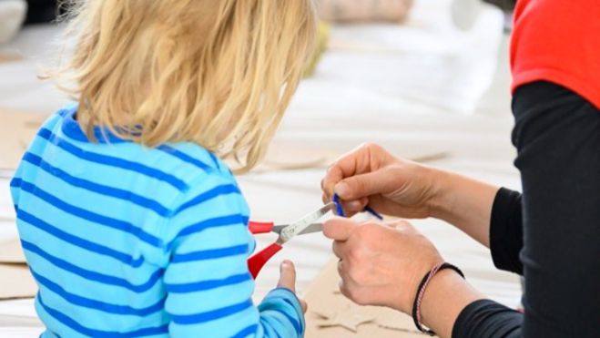 &Alpha;&nu;&omicron;ί&gamma;&epsilon;&iota; &eta; &pi;&lambda;&alpha;&tau;&phi;ό&rho;&mu;&alpha; &gamma;&iota;&alpha; &tau;&iota;&sigmaf; &laquo;&Nu;&tau;&alpha;&nu;&tau;ά&delta;&epsilon;&sigmaf; &tau;&eta;&sigmaf; &Gamma;&epsilon;&iota;&tau;&omicron;&nu;&iota;ά&sigmaf;&raquo;