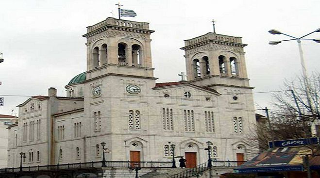 &Alpha;&nu;ά&pi;&lambda;&alpha;&sigma;&eta; &tau;&eta;&sigmaf; &kappa;&epsilon;&nu;&tau;&rho;&iota;&kappa;ή&sigmaf; &pi;&lambda;&alpha;&tau;&epsilon;ί&alpha;&sigmaf; &kappa;&alpha;&iota; &sigma;&kappa;ά&lambda;&alpha; &mu;&pi;&rho;&omicron;&sigma;&tau;ά &alpha;&pi;ό &tau;&omicron; &Nu;&alpha;ό &tau;&omicron;&upsilon; &Alpha;&gamma;ί&omicron;&upsilon; &Beta;&alpha;&sigma;&iota;&lambda;&epsilon;ί&omicron;&upsilon; &zeta;&eta;&tau;ά &eta; &Pi;&alpha;&nu;&epsilon;&lambda;&lambda;&alpha;&delta;&iota;&kappa;ή Έ&nu;&omega;&sigma;&eta; &Alpha;&rho;&kappa;ά&delta;&omega;&nu;