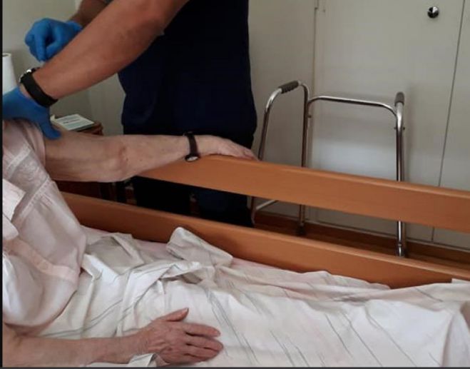 Κέντρο Υγείας Λεωνιδίου | Άρχισαν οι πρώτοι εμβολιασμοί για covid σε σπίτια