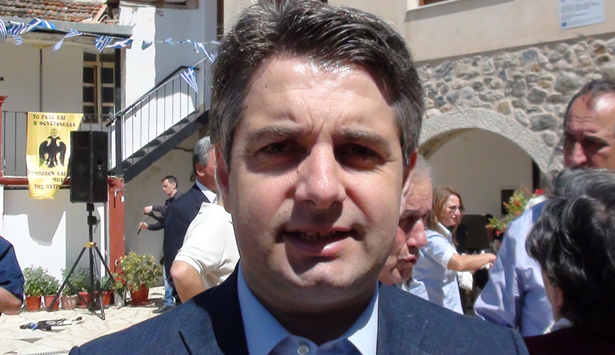 &laquo;&Beta;έ&lambda;&eta;&raquo; &Kappa;&omega;&nu;&sigma;&tau;&alpha;&nu;&tau;&iota;&nu;ό&pi;&omicron;&upsilon;&lambda;&omicron;&upsilon; &kappa;&alpha;&tau;ά &Tau;&sigma;ί&pi;&rho;&alpha; &alpha;&pi;ό &tau;&iota;&sigmaf; &Kappa;&alpha;&lambda;&tau;&epsilon;&zeta;έ&sigmaf; (vd)