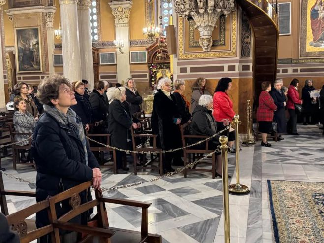 Εορτάστηκε η μνήμη του Αγίου Εθνομάρτυρα Γρηγορίου Ε΄ στη Μητρόπολη Αθηνών (εικόνες)