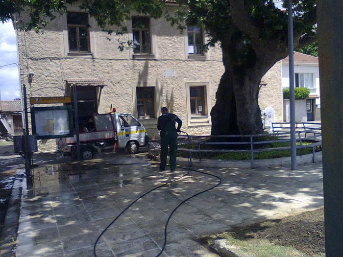 &Epsilon;&rho;&gamma;&alpha;&sigma;ί&epsilon;&sigmaf; &kappa;&alpha;&theta;&alpha;&rho;&iota;&sigma;&mu;&omicron;ύ &sigma;&tau;&eta;&nu; &pi;&lambda;&alpha;&tau;&epsilon;ί&alpha; &Sigma;&tau;&rho;ί&gamma;&kappa;&omicron;&upsilon; (&epsilon;&iota;&kappa;ό&nu;&epsilon;&sigmaf;)