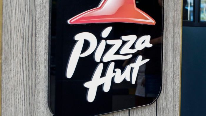 Κλείνει όλα τα καταστήματα της και φεύγει από την Ελλάδα η Pizza Hut