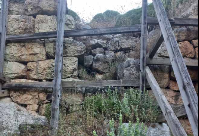 SOS | &Kappa;&iota;&nu;&delta;&upsilon;&nu;&epsilon;ύ&epsilon;&iota; &mu;&epsilon; &kappa;&alpha;&tau;ά&rho;&rho;&epsilon;&upsilon;&sigma;&eta; &eta; &Alpha;&rho;&chi;&alpha;ί&alpha; &Alpha;&kappa;&rho;ό&pi;&omicron;&lambda;&eta; &Nu;&epsilon;&sigma;&tau;ά&nu;&eta;&sigmaf;