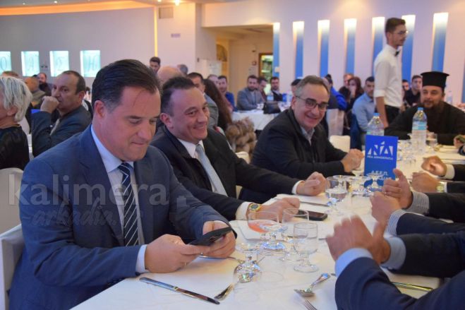 Ά&delta;&omega;&nu;&iota;&sigmaf; &sigma;&epsilon; &Beta;&lambda;ά&sigma;&eta;: "&Theta;έ&lambda;&omega; &nu;&alpha; &sigma;&epsilon; &kappa;&alpha;&mu;&alpha;&rho;ώ&sigma;&omega; &xi;&alpha;&nu;ά &Upsilon;&pi;&omicron;&upsilon;&rho;&gamma;ό &sigma;&tau;&eta;&nu; &Kappa;&upsilon;&beta;έ&rho;&nu;&eta;&sigma;ή &mu;&alpha;&sigmaf;"! (vd)