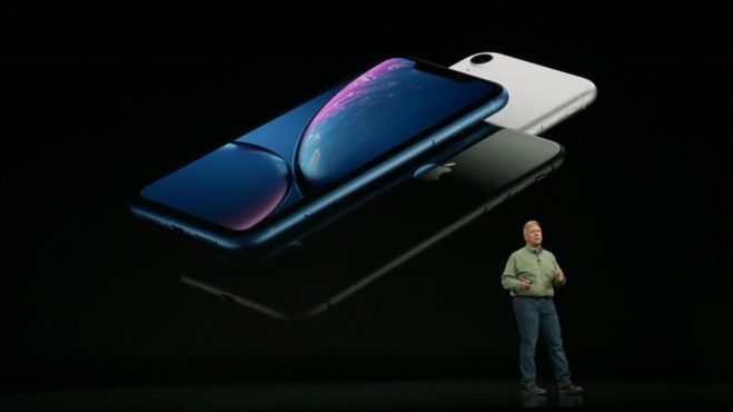 &Alpha;&pi;ό 749 &delta;&omicron;&lambda;ά&rho;&iota;&alpha; &eta; &tau;&iota;&mu;ή &tau;&omega;&nu; &nu;έ&omega;&nu; iPhone &tau;&eta;&sigmaf; Apple