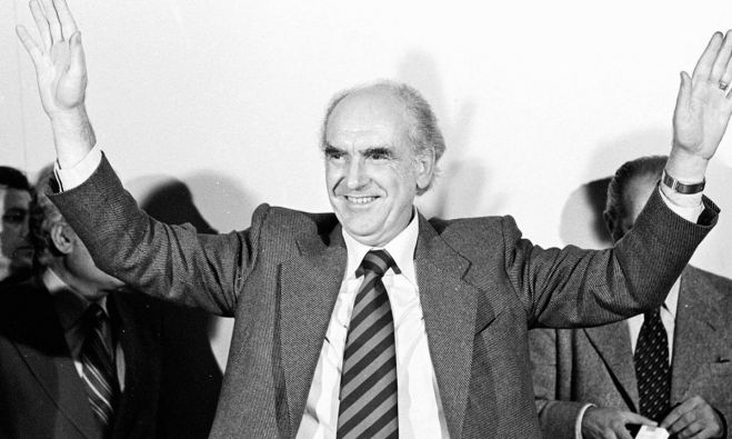 Ό&tau;&alpha;&nu; &tau;&omicron; &Pi;&Alpha;&Sigma;&Omicron;&Kappa; &alpha;&nu;έ&beta;&eta;&kappa;&epsilon; &sigma;&tau;&eta;&nu; &epsilon;&xi;&omicron;&upsilon;&sigma;ί&alpha; - &Sigma;&alpha;&nu; &sigma;ή&mu;&epsilon;&rho;&alpha; &tau;&omicron; 1981!