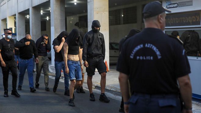 &Pi;&omicron;&iota;&nu;&iota;&kappa;ή &delta;ί&omega;&xi;&eta; &sigma;&tau;&omicron;&upsilon;&sigmaf; 104 &sigma;&upsilon;&lambda;&lambda;&eta;&phi;&theta;έ&nu;&tau;&epsilon;&sigmaf; &gamma;&iota;&alpha; 4 &kappa;&alpha;&kappa;&omicron;&upsilon;&rho;&gamma;ή&mu;&alpha;&tau;&alpha;