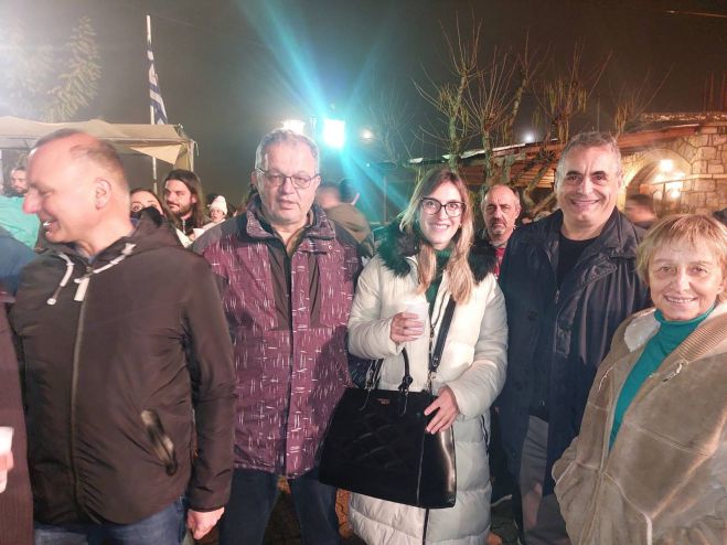&Kappa;ώ&sigma;&tau;&alpha;&sigmaf; &Tau;&zeta;&iota;&omicron;ύ&mu;&eta;&sigmaf;: "&Upsilon;&pi;&omicron;&delta;&epsilon;&chi;&tau;ή&kappa;&alpha;&mu;&epsilon; &tau;&omicron;&nu; &Chi;&epsilon;&iota;&mu;ώ&nu;&alpha; &sigma;&tau;&eta;&nu; &Alpha;&rho;&chi;ό&nu;&tau;&iota;&sigma;&sigma;&alpha; &tau;&omicron;&upsilon; &Phi;&alpha;&lambda;ά&nu;&theta;&omicron;&upsilon;, &tau;&eta;&nu; &Alpha;&lambda;&omega;&nu;ί&sigma;&tau;&alpha;&iota;&nu;&alpha;"!