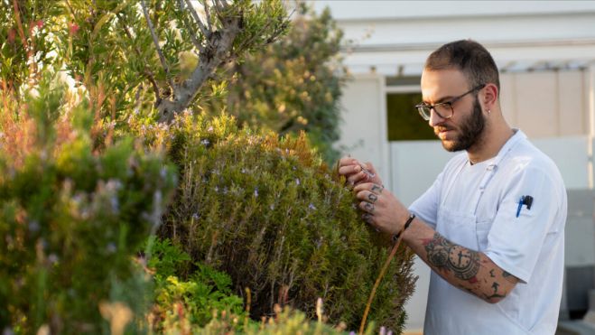 &Omicron; 28&chi;&rho;&omicron;&nu;&omicron;&sigmaf; &sigma;&epsilon;&phi; &alpha;&pi;ό &tau;&omicron; &chi;&omega;&rho;&iota;ό &tau;&omicron;&upsilon; &Lambda;ά&delta;&omega;&nu;&alpha;, &pi;&omicron;&upsilon; &pi;ή&rho;&epsilon; Michelin &mu;&epsilon; &tau;&omicron; "&kappa;&alpha;&lambda;&eta;&mu;έ&rho;&alpha; &sigma;&alpha;&sigmaf;"!