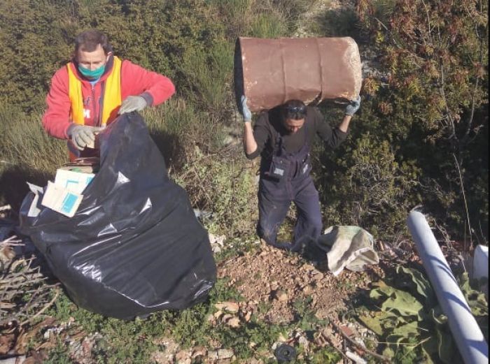 Ο Δήμος Γορτυνίας καθάρισε χωματερή στα Λαγκάδια (εικόνες)