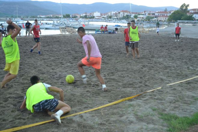 Beach Soccer στο Λιμάνι του Παραλίου Αστρους!