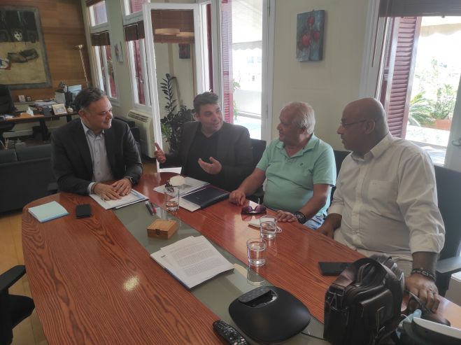 "&Nu;&alpha; &delta;&iota;&alpha;&sigma;&omega;&theta;&epsilon;ί &tau;&omicron; &Alpha;&rho;&chi;&alpha;ί&omicron; &Theta;έ&alpha;&tau;&rho;&omicron; &Mu;&epsilon;&gamma;&alpha;&lambda;ό&pi;&omicron;&lambda;&eta;&sigmaf;, έ&nu;&alpha; &pi;&rho;&alpha;&gamma;&mu;&alpha;&tau;&iota;&kappa;ό &sigma;&tau;&omicron;&lambda;ί&delta;&iota; &Pi;&omicron;&lambda;&iota;&tau;&iota;&sigma;&mu;&omicron;ύ &gamma;&iota;&alpha; &tau;&eta;&nu; &Alpha;&rho;&kappa;&alpha;&delta;ί&alpha;"