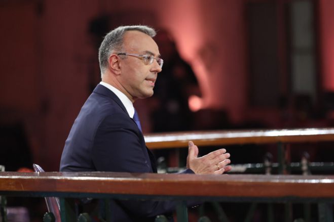 &Upsilon;&pi;&omicron;&upsilon;&rho;&gamma;ό&sigmaf; &Omicron;&iota;&kappa;&omicron;&nu;&omicron;&mu;&iota;&kappa;ώ&nu;: "&Beta;&upsilon;&theta;&iota;&zeta;ό&mu;&alpha;&sigma;&tau;&epsilon; &sigma;&tau;&eta;&nu; &kappa;&iota;&nu;&omicron;ύ&mu;&epsilon;&nu;&eta; ά&mu;&mu;&omicron; &tau;&eta;&sigmaf; &nu;έ&alpha;&sigmaf; &pi;&alpha;&gamma;&kappa;ό&sigma;&mu;&iota;&alpha;&sigmaf; &omicron;&iota;&kappa;&omicron;&nu;&omicron;&mu;&iota;&kappa;ή&sigmaf; &kappa;&rho;ί&sigma;&eta;&sigmaf;"