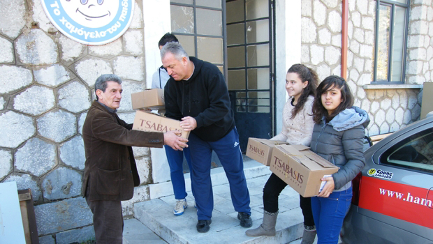 &Mu;&alpha;&theta;&eta;&tau;έ&sigmaf; &tau;&eta;&sigmaf; &Tau;&epsilon;&gamma;έ&alpha;&sigmaf; &sigma;&upsilon;&gamma;&kappa;έ&nu;&tau;&rho;&omega;&sigma;&alpha;&nu; &kappa;&alpha;&iota; &pi;&rho;ό&sigma;&phi;&epsilon;&rho;&alpha;&nu; &tau;&rho;ό&phi;&iota;&mu;&alpha; &sigma;&tau;&omicron; &laquo;&Chi;&alpha;&mu;ό&gamma;&epsilon;&lambda;&omicron; &tau;&omicron;&upsilon; &Pi;&alpha;&iota;&delta;&iota;&omicron;ύ&raquo;!
