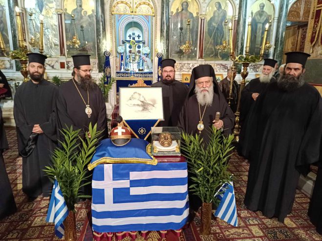 &Tau;&rho;ί&pi;&omicron;&lambda;&eta; | &Tau;&omicron; &mu;&nu;&eta;&mu;ό&sigma;&upsilon;&nu;&omicron; &gamma;&iota;&alpha; &tau;&alpha; 181 &chi;&rho;ό&nu;&iota;&alpha; &alpha;&pi;ό &tau;&omicron; &theta;ά&nu;&alpha;&tau;&omicron; &tau;&omicron;&upsilon; &Theta;&epsilon;ό&delta;&omega;&rho;&omicron;&upsilon; &Kappa;&omicron;&lambda;&omicron;&kappa;&omicron;&tau;&rho;ώ&nu;&eta; (&epsilon;&iota;&kappa;ό&nu;&epsilon;&sigmaf;)