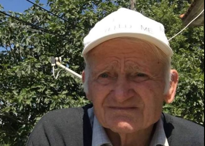 Έ&phi;&upsilon;&gamma;&epsilon; &alpha;&pi;ό &tau;&eta; &zeta;&omega;ή &omicron; &pi;&alpha;&tau;έ&rho;&alpha;&sigmaf; &tau;&omicron;&upsilon; &Sigma;&omega;&tau;ή&rho;&eta; &Pi;&alpha;&pi;&alpha;&delta;&eta;&mu;&eta;&tau;&rho;ί&omicron;&upsilon; ...